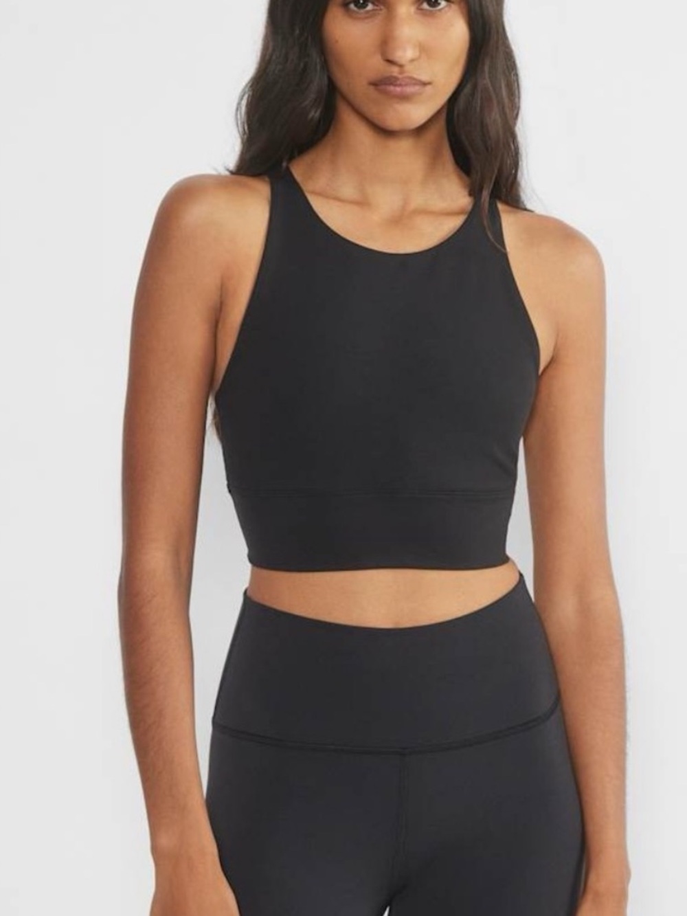 NWOT Aritzia Golden Black Power Sculpt Reach Sports Bra Large